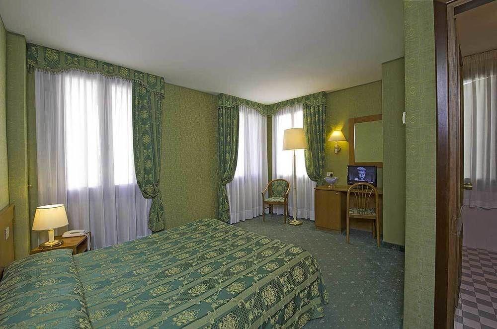Hotel Spagna Venedik Dış mekan fotoğraf