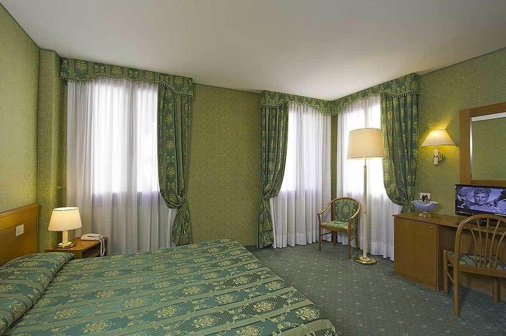Hotel Spagna Venedik Dış mekan fotoğraf
